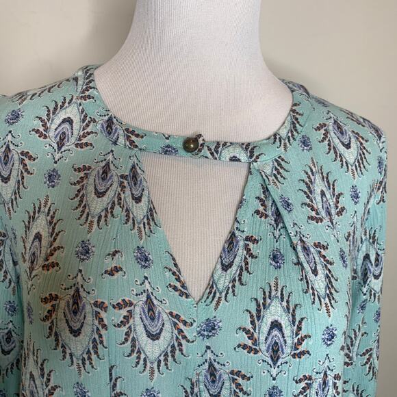Crinkle Fabric Dress Green Paisley Sz Small Flowy Sleeve - Picture 9 of 9